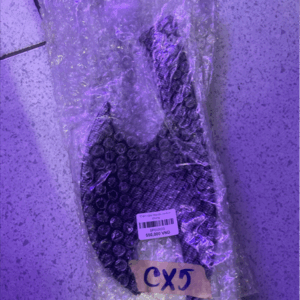 Chén cửa Mazda cacbon chung