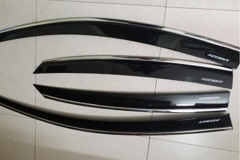 Che mưa Accent viền inox 24+