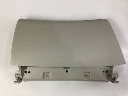 Nắp hộc cốp Innova 06->12