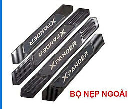 Nẹp dưới Xpander titan