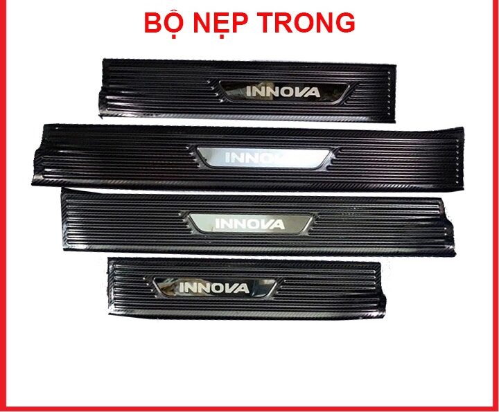 Nẹp trên Innova 18